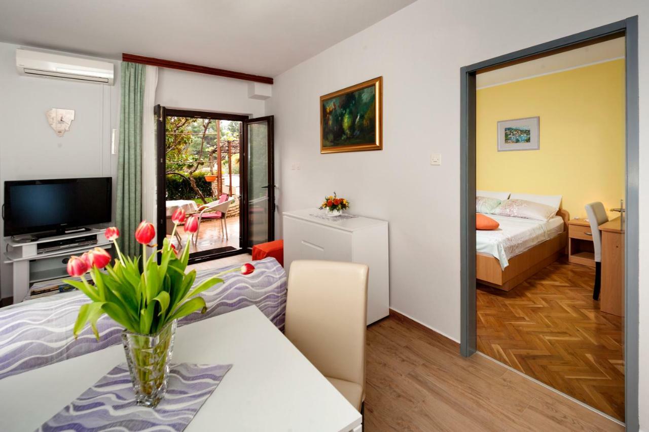 Apartman Alberta Porec Exterior photo