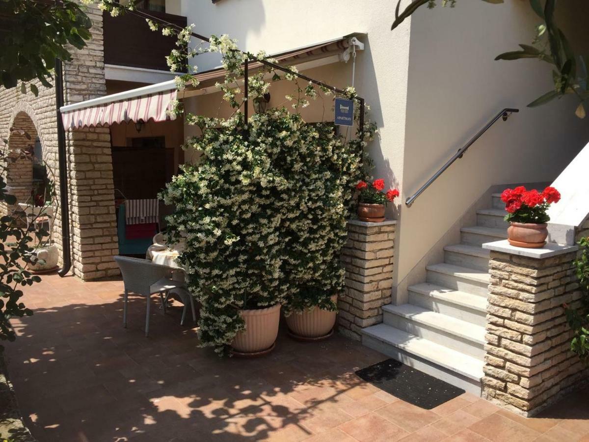 Apartman Alberta Porec Exterior photo